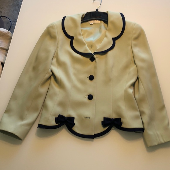 brand new suit - Picture 3 of 4